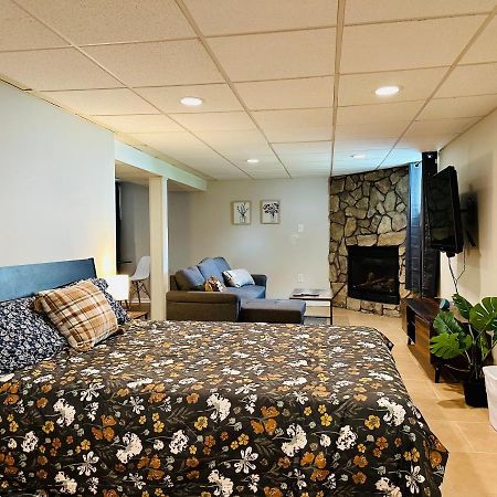 Campu'S Basement Studio W/ Private Entrance Cherry Hill Bagian luar foto