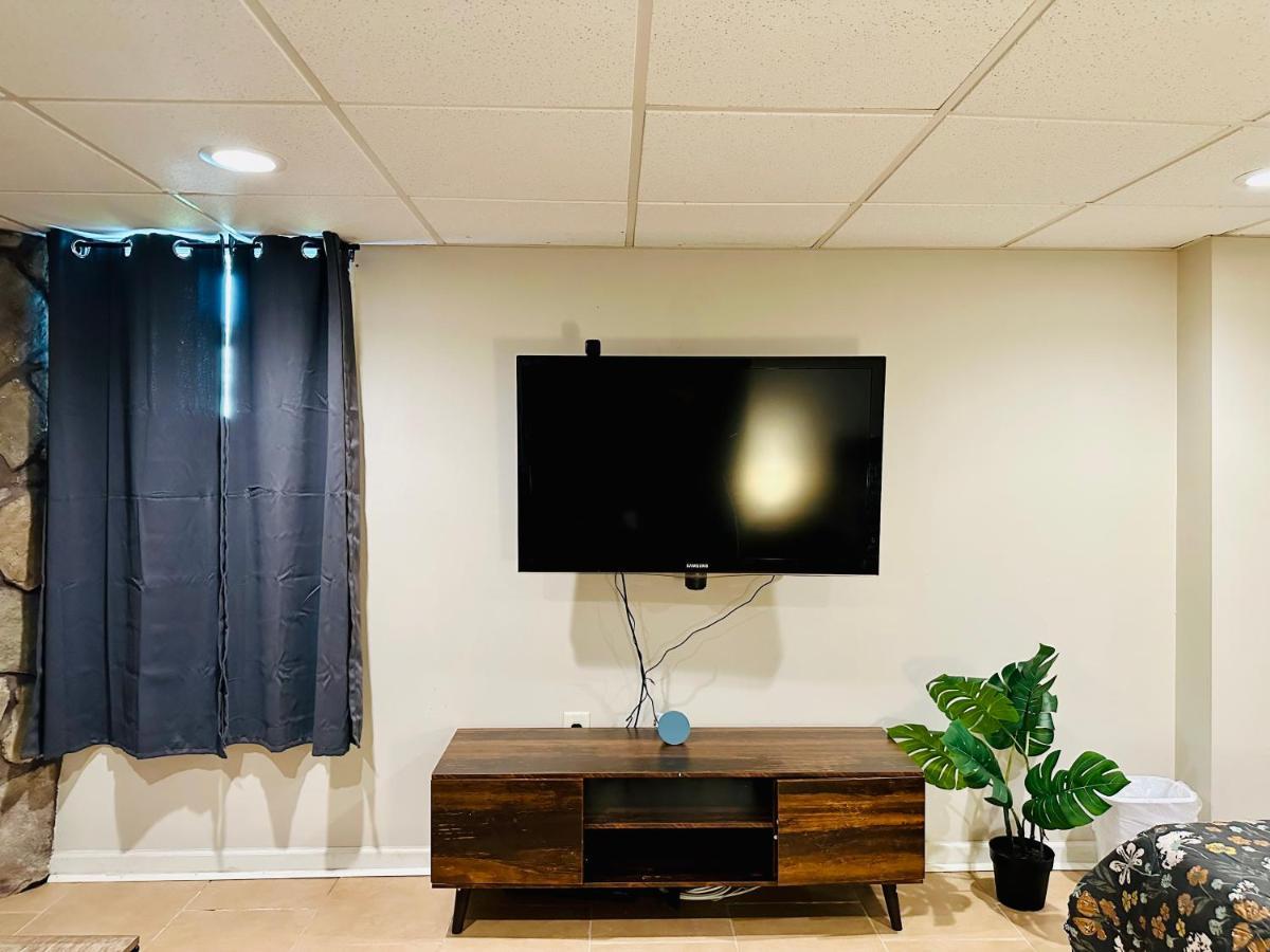 Campu'S Basement Studio W/ Private Entrance Cherry Hill Bagian luar foto
