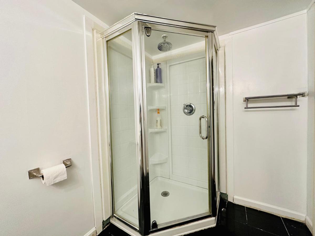 Campu'S Basement Studio W/ Private Entrance Cherry Hill Bagian luar foto