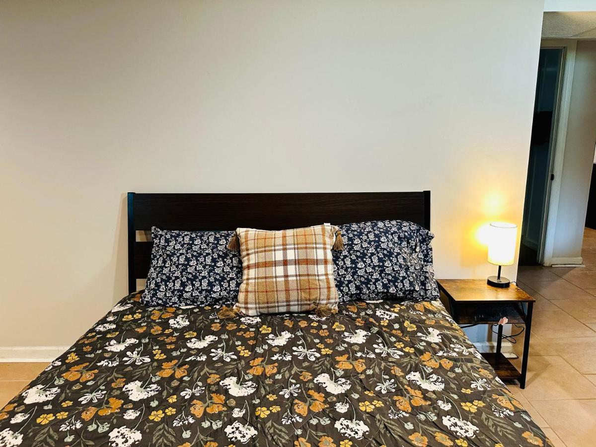 Campu'S Basement Studio W/ Private Entrance Cherry Hill Bagian luar foto