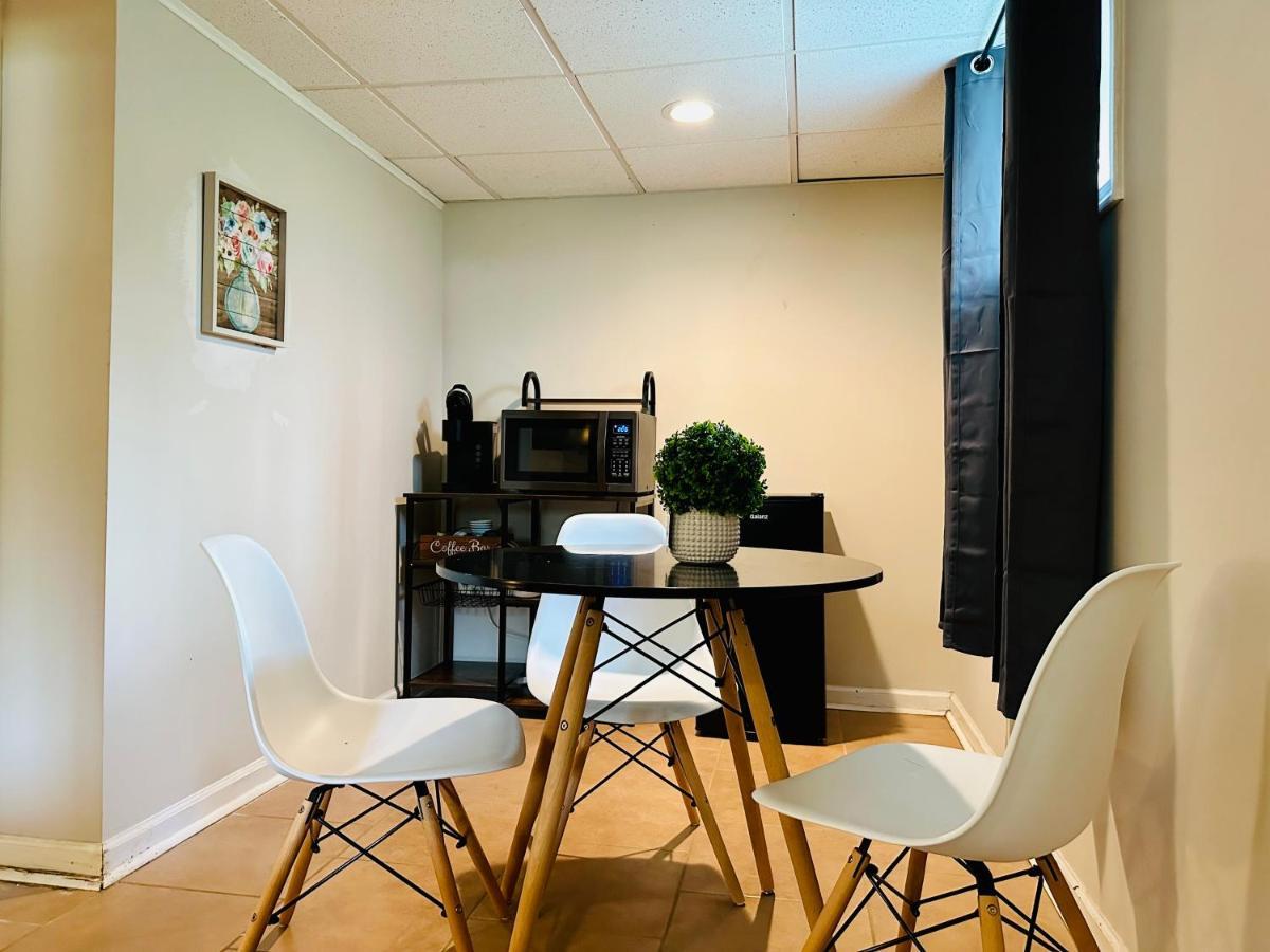 Campu'S Basement Studio W/ Private Entrance Cherry Hill Bagian luar foto